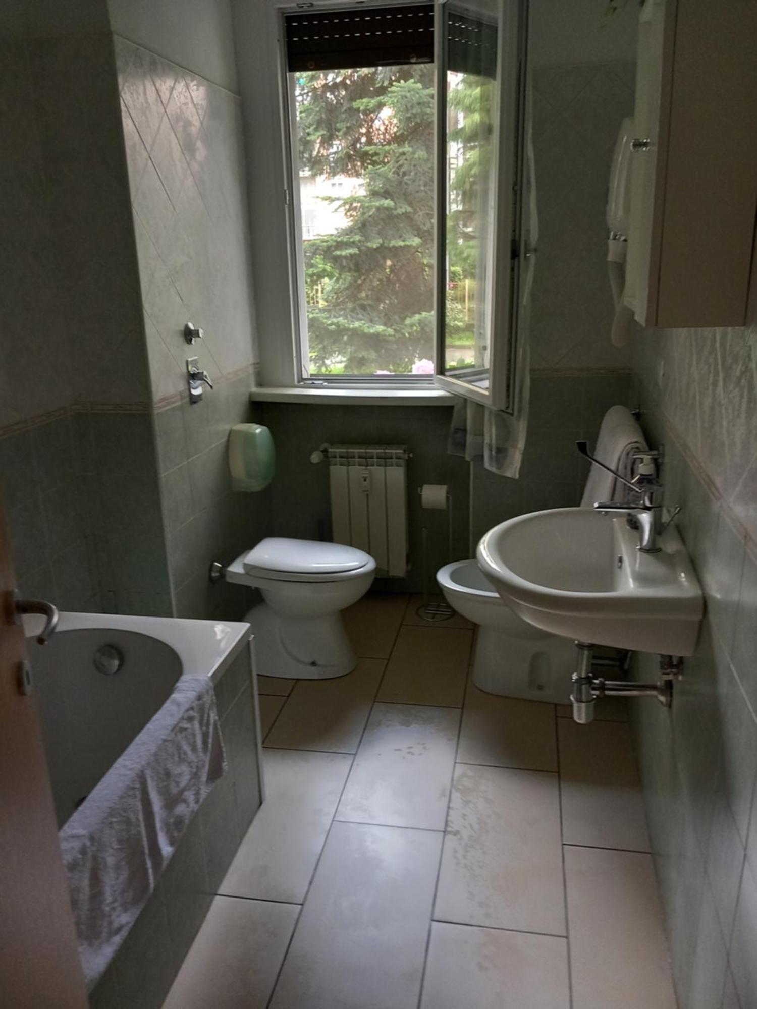Simple&Comfortable apartment vicino POLICLINICO San Donato Milanese Exterior foto